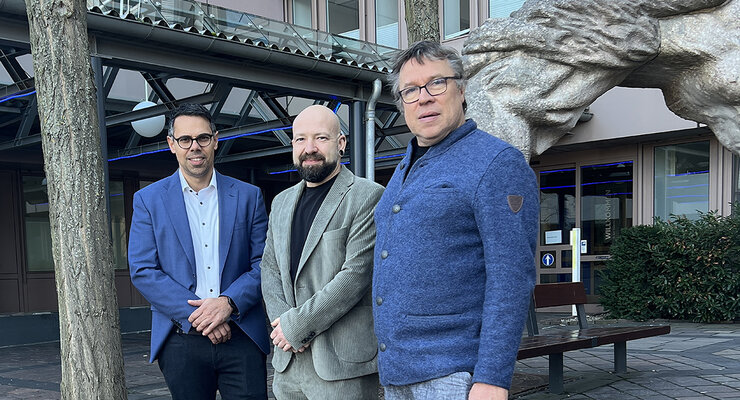 Manuel Seidel (Geschäftsführer Diakonie Kliniken Bad Kreuznach), Dr. Oliver Bill (Ärztlicher Leiter Zentrale Notaufnahme) und Dr. Carsten Lott (Ärztlicher Leiter Rettungsdienstbereich Mainz)