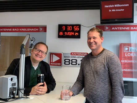 Antenne Studio: Zu Gast ist Dr. Nils Irmscher, Chefarzt Wirbelsäulenchirurgie